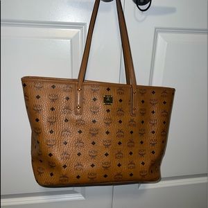 Womens MCM Tote With Zipper